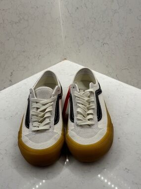 Vans Style 36 Decon Ultra Cush Gumsole